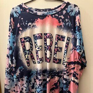 NWOT Rebel Raven Long Sleeve "REBEL" Marbled Design High Low Top